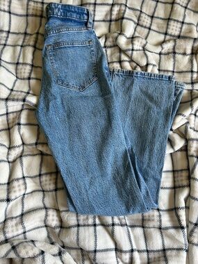 Abercrombie and Fitch 90s Curve Love Relaxed Jeans (High Rise)